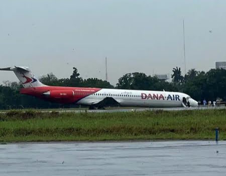 FG Suspends Dana Air License After Lagos Airport Incident